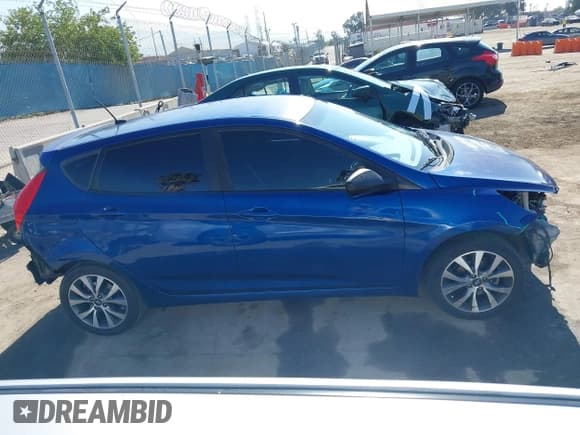 ✅ 2016 Hyundai Accent Sport • VIN: KMHCU5AE6GU270647 • Лот: 42201840. Опубликован ранее на IAAI с пробегом 101 473 миль. Бесплатный доступ к архиву аукционных продаж из США и подробный отчёт об истории автомобиля на DreamBid. Изображение 14.