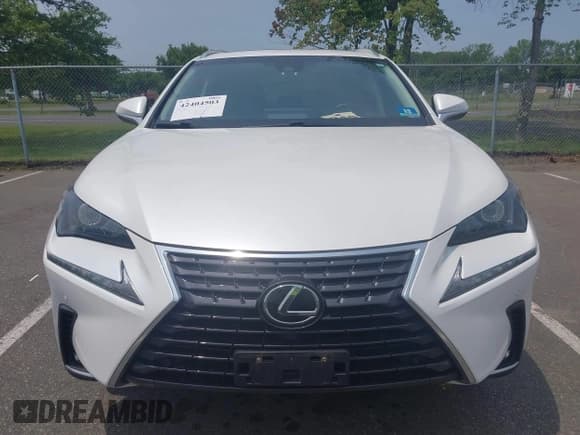 ✅ 2018 Lexus NX 300 • VIN: JTJBARBZ6J2164555 • Лот: 42404503. Опубликован ранее на IAAI с пробегом 81 776 миль. Бесплатный доступ к архиву аукционных продаж из США и подробный отчёт об истории автомобиля на DreamBid. Изображение 12.