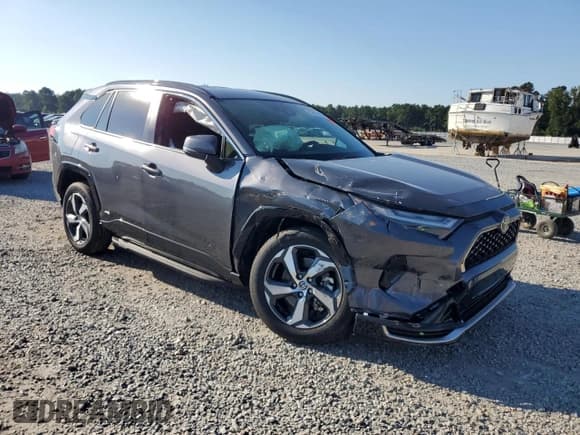 ✅ 2025 Toyota RAV4 SE • VIN: JTMCB3FV9SD235021 • Лот: 70895845. Опубликован ранее на Copart с пробегом 5 303 миль. Бесплатный доступ к архиву аукционных продаж из США и подробный отчёт об истории автомобиля на DreamBid. Изображение 4.