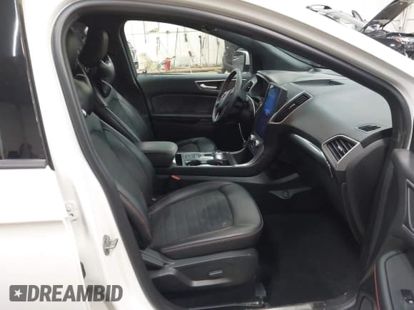 ✅ 2022 Ford Edge SEL • VIN: 2FMPK4J96NBA59780 • Lot: 41940804. Wystawiony na IAAI z przebiegiem 77 325 mil. Bezpłatny archiwum sprzedaży aukcyjnych z USA i szczegółowy raport historii pojazdu na DreamBid. Zdjęcie 5.