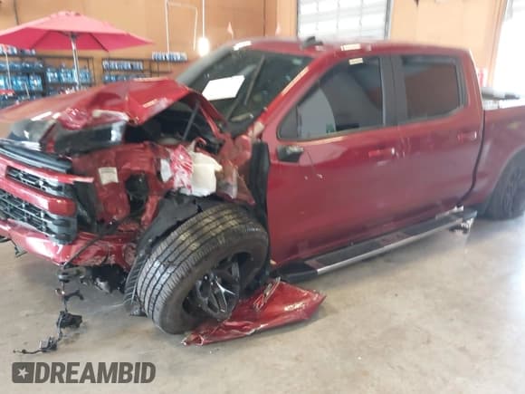 ✅ 2022 Chevrolet Silverado 1500 RST • VIN: 3GCUDEED0NG538893 • Lot: 42880421. Wystawiony na IAAI z przebiegiem Nie podano. Bezpłatny archiwum sprzedaży aukcyjnych z USA i szczegółowy raport historii pojazdu na DreamBid. Zdjęcie 19.