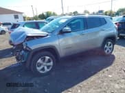 ✅ 2021 Jeep Compass Latitude • VIN: 3C4NJDBB3MT529766 • Lot: 43488946. Wystawiony na IAAI z przebiegiem 58 307 mil. Bezpłatny archiwum sprzedaży aukcyjnych z USA i szczegółowy raport historii pojazdu na DreamBid. Zdjęcie 2.