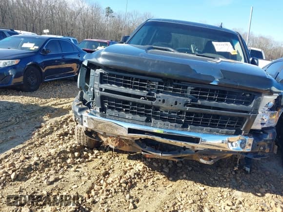 ✅ 2009 Chevrolet Silverado 2500HD LT • VIN: 1GCHK53K49F133555 • Лот: 41231398. Опубликован ранее на IAAI с пробегом Не указан. Бесплатный доступ к архиву аукционных продаж из США и подробный отчёт об истории автомобиля на DreamBid. Изображение 6.