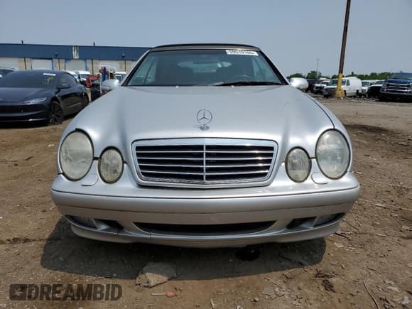 ✅ 2002 Mercedes-Benz CLK 320/430 • VIN: WDBLK65G52T115953 • Lot: 59510165. Wystawiony na Copart z przebiegiem 129 612 mil. Bezpłatny archiwum sprzedaży aukcyjnych z USA i szczegółowy raport historii pojazdu na DreamBid. Zdjęcie 5.