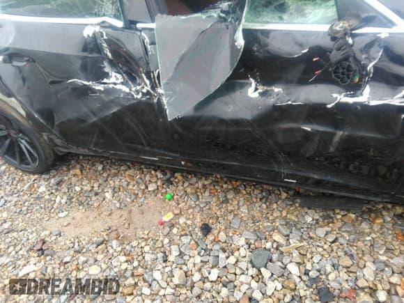 ✅ 2015 Maserati Quattroporte S Q4 • VIN: ZAM56RRA3F1142331 • Лот: 39285956. Опубликован ранее на IAAI с пробегом 49 383 миль. Бесплатный доступ к архиву аукционных продаж из США и подробный отчёт об истории автомобиля на DreamBid. Изображение 6.