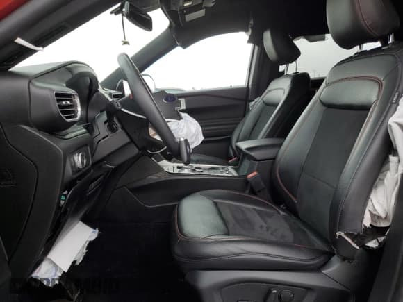 ✅ 2022 Ford Explorer ST-Line • VIN: 1FMSK8KH7NGA27596 • Lot: 48417085. Wystawiony na Copart z przebiegiem 30 477 mil. Bezpłatny archiwum sprzedaży aukcyjnych z USA i szczegółowy raport historii pojazdu na DreamBid. Zdjęcie 7.