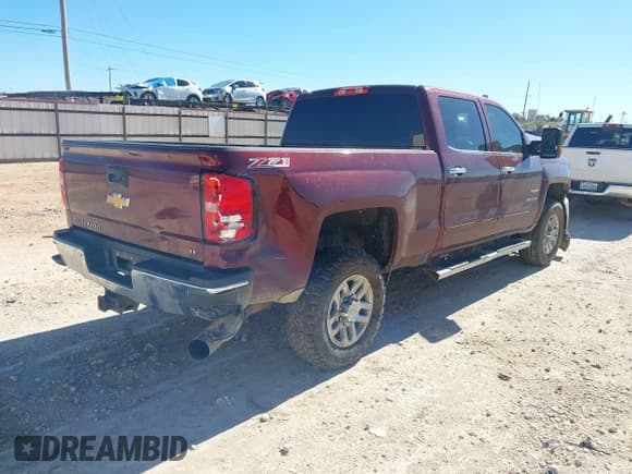 ✅ 2017 Chevrolet Silverado 2500HD LT • VIN: 1GC1KVEY6HF149323 • Lot: 43544222. Listed on IAAI with Not provided. Free auction sales archive from the USA and detailed vehicle history report at DreamBid. Image 4.