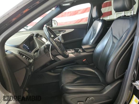 ✅ 2017 Lincoln MKX Select • VIN: 2LMPJ8KRXHBL46671 • Лот: 82057515. Опубликован ранее на Copart с пробегом 268 543 миль. Бесплатный доступ к архиву аукционных продаж из США и подробный отчёт об истории автомобиля на DreamBid. Изображение 7.