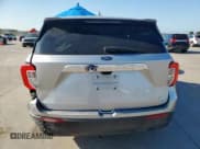 ✅ 2020 Ford Explorer • VIN: 1FMSK7BHXLGC27444 • Lot: 68527535. Wystawiony na Copart z przebiegiem Nie podano. Bezpłatny archiwum sprzedaży aukcyjnych z USA i szczegółowy raport historii pojazdu na DreamBid. Zdjęcie 6.
