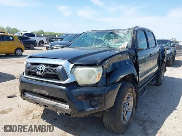 ✅ 2012 Toyota Tacoma PreRunner • VIN: 5TFJX4GN3CX010901 • Лот: 41922141. Опубликован ранее на IAAI с пробегом 236 460 миль. Бесплатный доступ к архиву аукционных продаж из США и подробный отчёт об истории автомобиля на DreamBid. Изображение 18.
