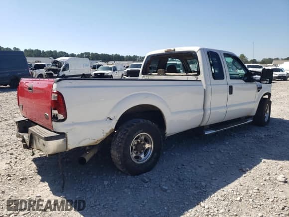 ✅ 2010 Ford F-250 • VIN: 1FTSX2AR6AEB04459 • Lot: 81517675. Listed on Copart with 375,988 mi. Free auction sales archive from the USA and detailed vehicle history report at DreamBid. Image 3.