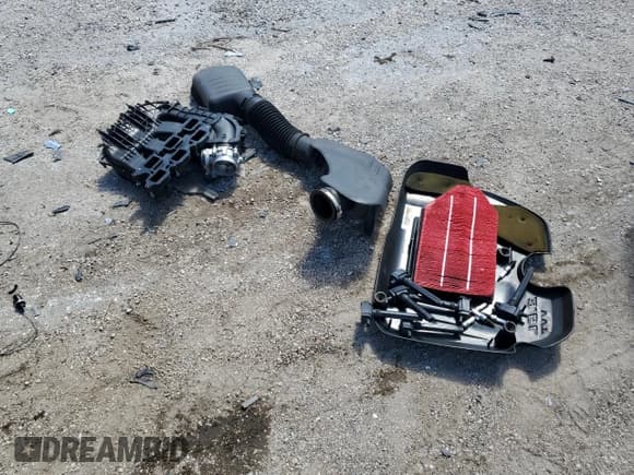 ✅ 2014 Dodge Challenger SXT • VIN: 2C3CDYAG6EH311502 • Lot: 72780224. Wystawiony na Copart z przebiegiem 91 551 mil. Bezpłatny archiwum sprzedaży aukcyjnych z USA i szczegółowy raport historii pojazdu na DreamBid. Zdjęcie 12.