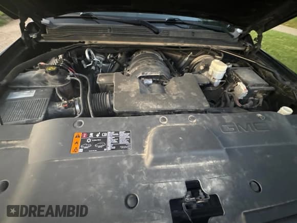 ✅ 2020 GMC Yukon XL SLT • VIN: 1GKS2GKC5LR263656 • Lot: 62224145. Listed on Copart with 126,664 mi. Free auction sales archive from the USA and detailed vehicle history report at DreamBid. Image 7.