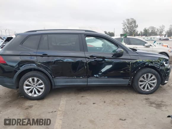 ✅ 2019 Volkswagen Tiguan S • VIN: 3VV1B7AX9KM186397 • Лот: 41479874. Опубликован ранее на IAAI с пробегом 31 044 миль. Бесплатный доступ к архиву аукционных продаж из США и подробный отчёт об истории автомобиля на DreamBid. Изображение 13.