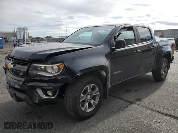 ✅ 2016 Chevrolet Colorado 4WD Z71 • VIN: 1GCGTDE34G1379170 • Лот: 86102385. Опубликован ранее на Copart с пробегом 125 298 миль. Бесплатный доступ к архиву аукционных продаж из США и подробный отчёт об истории автомобиля на DreamBid. Изображение 1.