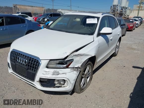 ✅ 2014 Audi Q5 Premium Plus • VIN: WA1DGAFP9EA069322 • Lot: 41667905. Listed on IAAI with 110,743 mi. Free auction sales archive from the USA and detailed vehicle history report at DreamBid. Image 2.