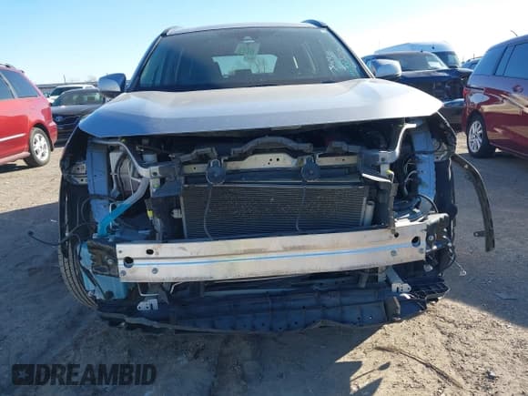 ✅ 2019 Toyota RAV4 XLE Premium • VIN: 2T3C1RFV8KC019929 • Lot: 41232800. Wystawiony na IAAI z przebiegiem 112 950 mil. Bezpłatny archiwum sprzedaży aukcyjnych z USA i szczegółowy raport historii pojazdu na DreamBid. Zdjęcie 12.