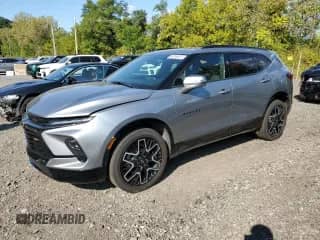 2024 Chevrolet Blazer RS z VIN 3GNKBKRS4RS138740, wystawiony jako Copart lot #80706615 z przebiegiem 13 298 mil mil oraz Nie do naprawy • Non repairable. Historia ofert i sprzedaży dostępna na DreamBid. Obrazek 1.