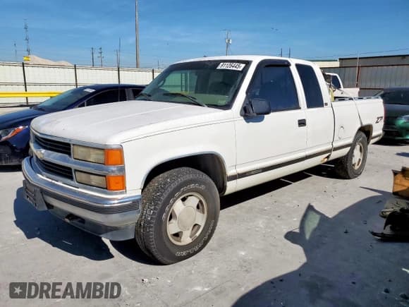 ✅ 1996 Chevrolet Silverado 1500 • VIN: 2GCEK19M2T1104994 • Lot: 91126445. Wystawiony na Copart z przebiegiem 182 705 mil. Bezpłatny archiwum sprzedaży aukcyjnych z USA i szczegółowy raport historii pojazdu na DreamBid. Zdjęcie 1.