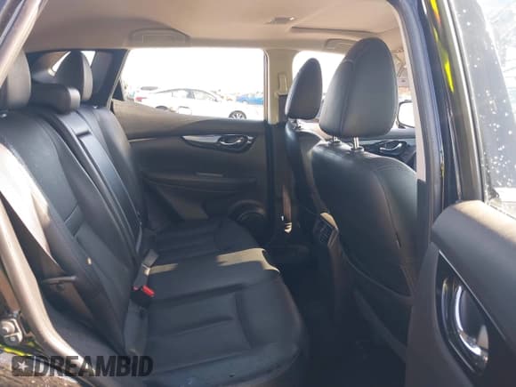 ✅ 2018 Nissan Rogue S • VIN: JN1BJ1CP3JW196022 • Lot: 42587752. Listed on IAAI with 77,639 mi. Free auction sales archive from the USA and detailed vehicle history report at DreamBid. Image 8.