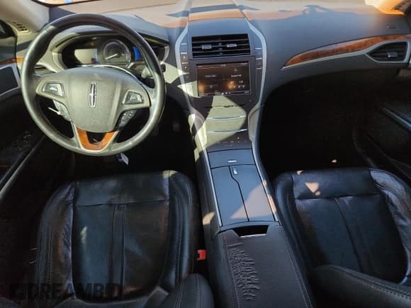 ✅ 2013 Lincoln MKZ Hybrid • VIN: 3LN6L2LU6DR820161 • Lot: 84012075. Wystawiony na Copart z przebiegiem 240 630 mil. Bezpłatny archiwum sprzedaży aukcyjnych z USA i szczegółowy raport historii pojazdu na DreamBid. Zdjęcie 8.