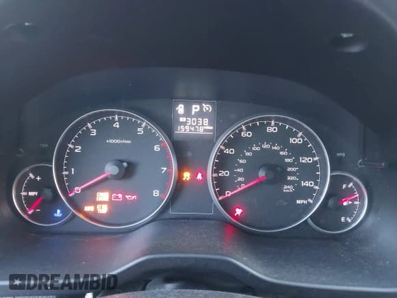 ✅ 2014 Subaru Outback 2.5i • VIN: 4S4BRBAC7E3306729 • Lot: 43758741. Wystawiony na IAAI z przebiegiem 159 478 mil. Bezpłatny archiwum sprzedaży aukcyjnych z USA i szczegółowy raport historii pojazdu na DreamBid. Zdjęcie 7.