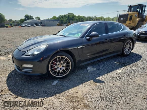 ✅ 2010 Porsche Panamera S • VIN: WP0AB2A76AL060502 • Lot: 64060625. Wystawiony na Copart z przebiegiem 135 439 mil. Bezpłatny archiwum sprzedaży aukcyjnych z USA i szczegółowy raport historii pojazdu na DreamBid. Zdjęcie 1.
