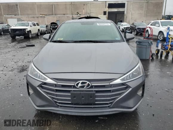 ✅ 2019 Hyundai Elantra SE • VIN: 5NPD74LF2KH460447 • Lot: 50204715. Listed on Copart with 39,649 mi. Free auction sales archive from the USA and detailed vehicle history report at DreamBid. Image 5.