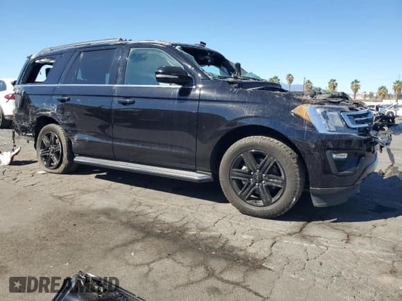 ✅ 2020 Ford Expedition XLT • VIN: 1FMJU1JT7LEA71755 • Lot: 82778705. Listed on Copart with 84,144 mi. Free auction sales archive from the USA and detailed vehicle history report at DreamBid. Image 4.