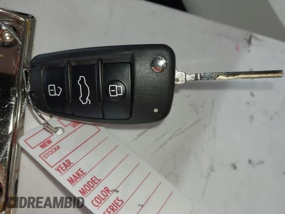 ✅ 2019 Audi Q3 Premium Plus • VIN: WA1BECF31K1082373 • Лот: 41579364. Опубликован ранее на IAAI с пробегом 54 831 миль. Бесплатный доступ к архиву аукционных продаж из США и подробный отчёт об истории автомобиля на DreamBid. Изображение 11.