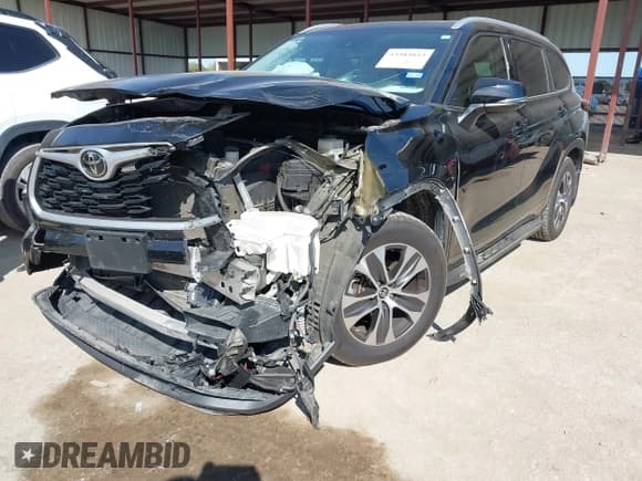 ✅ 2022 Toyota Highlander XLE • VIN: 5TDGZRBH6NS183839 • Лот: 43383853. Опубликован ранее на IAAI с пробегом 94 992 миль. Бесплатный доступ к архиву аукционных продаж из США и подробный отчёт об истории автомобиля на DreamBid. Изображение 2.