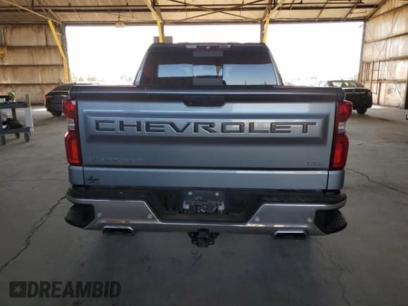 ✅ 2019 Chevrolet Silverado 1500 LTZ • VIN: 3GCUYGED9KG172587 • Lot: 65957775. Wystawiony na Copart z przebiegiem 77 658 mil. Bezpłatny archiwum sprzedaży aukcyjnych z USA i szczegółowy raport historii pojazdu na DreamBid. Zdjęcie 6.