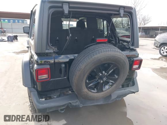 ✅ 2021 Jeep Wrangler Unlimited Sport S • VIN: 1C4HJXDN0MW817146 • Lot: 41459993. Wystawiony na IAAI z przebiegiem 20 367 mil. Bezpłatny archiwum sprzedaży aukcyjnych z USA i szczegółowy raport historii pojazdu na DreamBid. Zdjęcie 6.