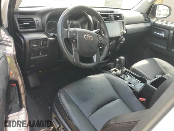 ✅ 2021 Toyota 4Runner Venture • VIN: JTEHU5JRXM5900197 • Лот: 57155155. Опубликован ранее на Copart с пробегом 98 269 миль. Бесплатный доступ к архиву аукционных продаж из США и подробный отчёт об истории автомобиля на DreamBid. Изображение 8.
