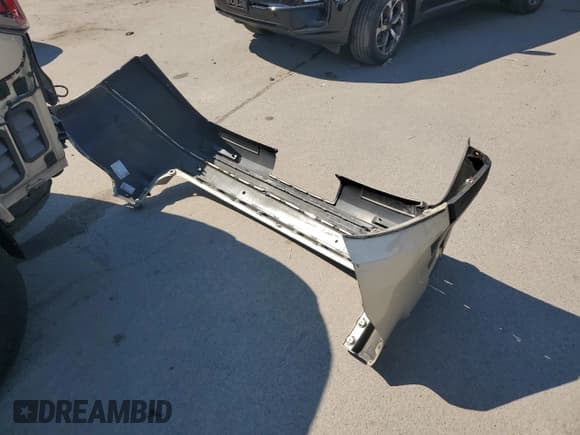 ✅ 2014 GMC Acadia SLE • VIN: 1GKKRNED4EJ160377 • Лот: 70681665. Опубликован ранее на Copart с пробегом 199 517 миль. Бесплатный доступ к архиву аукционных продаж из США и подробный отчёт об истории автомобиля на DreamBid. Изображение 13.