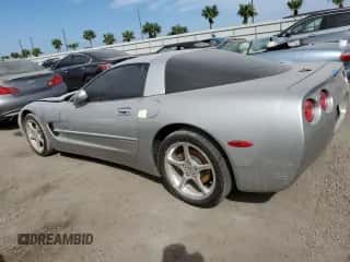2004 Chevrolet Corvette с VIN 1G1YY22G045133523, выставлен на аукционе Copart как лот 75116004 с пробегом Не указан миль и Списание • Salvage title. История ставок и продаж доступна на DreamBid. Изображение 2.