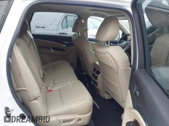 ✅ 2019 Acura MDX • VIN: 5J8YD4H32KL024798 • Lot: 43835206. Listed on IAAI with 72,019 mi. Free auction sales archive from the USA and detailed vehicle history report at DreamBid. Image 8.