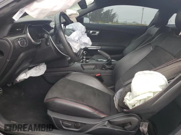 ✅ 2020 Ford Mustang GT • VIN: 1FA6P8CF9L5185909 • Lot: 71489215. Wystawiony na Copart z przebiegiem 54 931 mil. Bezpłatny archiwum sprzedaży aukcyjnych z USA i szczegółowy raport historii pojazdu na DreamBid. Zdjęcie 7.