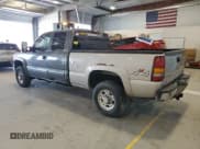 ✅ 2002 Chevrolet Silverado 2500HD LS • VIN: 1GCHK29U72E113321 • Лот: 81735215. Опубликован ранее на Copart с пробегом 346 400 миль. Бесплатный доступ к архиву аукционных продаж из США и подробный отчёт об истории автомобиля на DreamBid. Изображение 2.