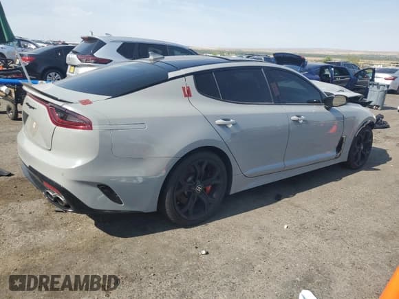 ✅ 2019 Kia Stinger GT2 • VIN: KNAE55LCXK6049360 • Lot: 67142305. Wystawiony na Copart z przebiegiem 124 709 mil. Bezpłatny archiwum sprzedaży aukcyjnych z USA i szczegółowy raport historii pojazdu na DreamBid. Zdjęcie 3.