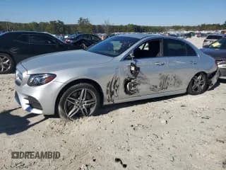 ✅ 2019 Mercedes-Benz E 300 • VIN: WDDZF4KBXKA583515 • Lot: 87217035. Wystawiony na Copart z przebiegiem 62 310 mil. Bezpłatny archiwum sprzedaży aukcyjnych z USA i szczegółowy raport historii pojazdu na DreamBid. Zdjęcie 1.