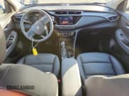 ✅ 2023 Buick Encore GX Essence • VIN: KL4MMGSL5PB130161 • Лот: 87011195. Опубликован ранее на Copart с пробегом 18 013 миль. Бесплатный доступ к архиву аукционных продаж из США и подробный отчёт об истории автомобиля на DreamBid. Изображение 8.