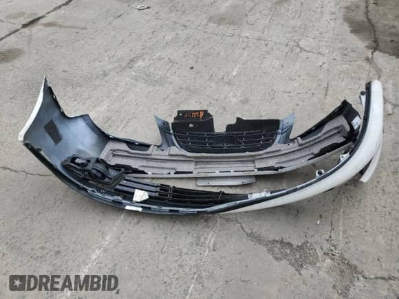 2008 Hyundai Elantra GLS z VIN KMHDU46D68U462327, wystawiony jako Copart lot #72730064 z przebiegiem 123 852 mil mil oraz Szkoda całkowita • Salvage title. Historia ofert i sprzedaży dostępna na DreamBid. Obrazek 12.