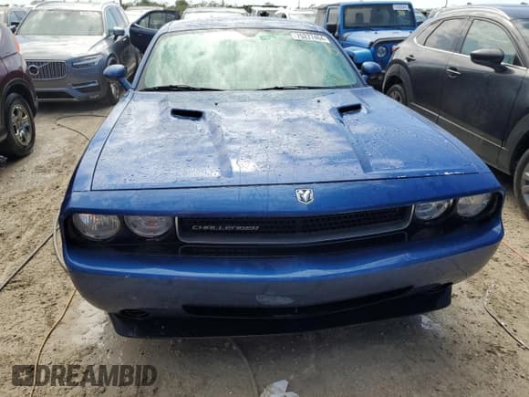 ✅ 2010 Dodge Challenger SE • VIN: 2B3CJ4DV5AH321151 • Lot: 75277464. Wystawiony na Copart z przebiegiem Nie podano. Bezpłatny archiwum sprzedaży aukcyjnych z USA i szczegółowy raport historii pojazdu na DreamBid. Zdjęcie 5.