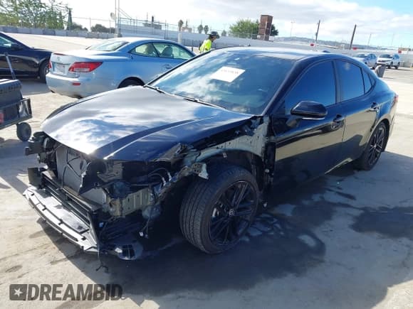✅ 2025 Toyota Camry SE • VIN: 4T1DAACK5SU054841 • Лот: 43633838. Опубликован ранее на IAAI с пробегом 17 428 миль. Бесплатный доступ к архиву аукционных продаж из США и подробный отчёт об истории автомобиля на DreamBid. Изображение 2.