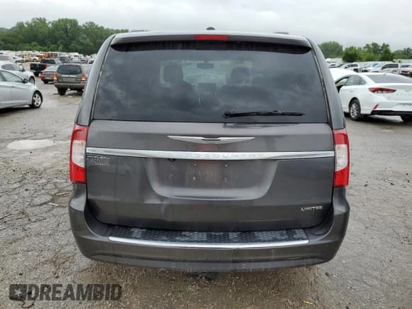 ✅ 2016 Chrysler Town & Country Limited • VIN: 2C4RC1JG5GR232481 • Lot: 66378585. Listed on Copart with 190,365 mi. Free auction sales archive from the USA and detailed vehicle history report at DreamBid. Image 6.