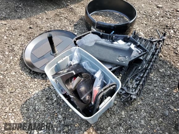 ✅ 2022 Mercedes-Benz G 550 • VIN: W1NYC6BJ0NX443968 • Лот: 57756843. Опубликован ранее на Copart с пробегом 3 432 миль. Бесплатный доступ к архиву аукционных продаж из США и подробный отчёт об истории автомобиля на DreamBid. Изображение 15.