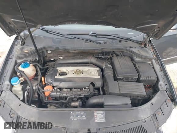 ✅ 2009 Volkswagen Passat Komfort • VIN: WVWJK93C69P039060 • Lot: 43158899. Wystawiony na IAAI z przebiegiem 143 398 mil. Bezpłatny archiwum sprzedaży aukcyjnych z USA i szczegółowy raport historii pojazdu na DreamBid. Zdjęcie 10.