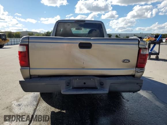 ✅ 2003 Ford Ranger XL • VIN: 1FTYR10D53TA16392 • Lot: 86639725. Wystawiony na Copart z przebiegiem 234 743 mil. Bezpłatny archiwum sprzedaży aukcyjnych z USA i szczegółowy raport historii pojazdu na DreamBid. Zdjęcie 6.