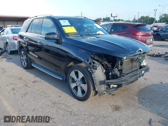 ✅ 2016 Mercedes-Benz GLE 350 • VIN: 4JGDA5JB0GA635425 • Lot: 43085233. Wystawiony na IAAI z przebiegiem 93 870 mil. Bezpłatny archiwum sprzedaży aukcyjnych z USA i szczegółowy raport historii pojazdu na DreamBid. Zdjęcie 1.